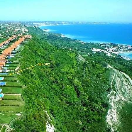 Private 102 With Heated Pool In Blacksearama 발치크
