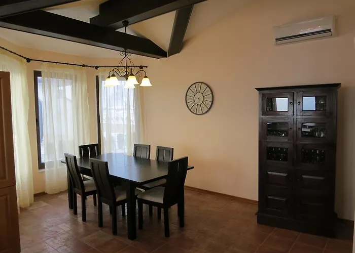 Private 102 With Heated Pool In Blacksearama Villa Balchik